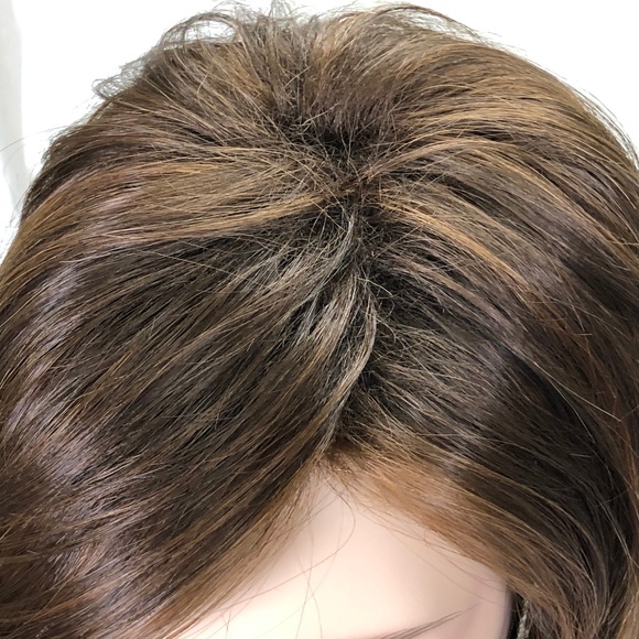 NWT Dark Brn with Auburn Mid Length Wig Avg Size - Picture 7 of 8